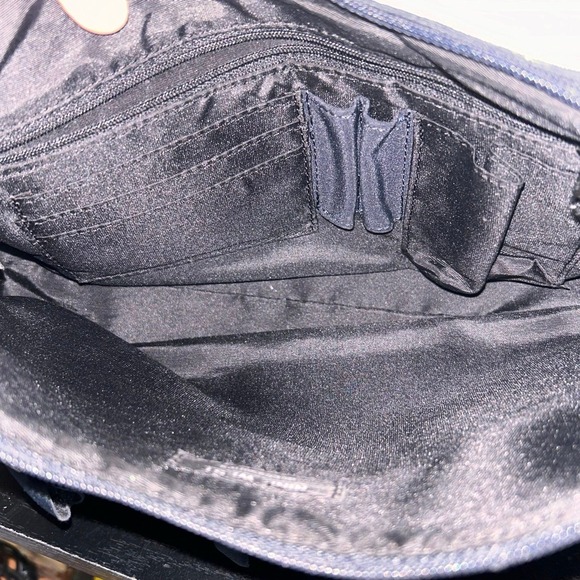 Nine West Black bag with tons of storage, built in credit card slots - Picture 4 of 5